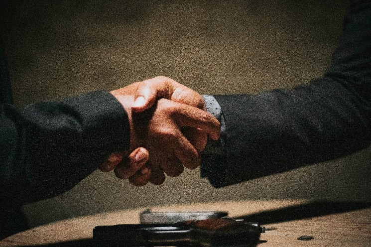 Semler Scientific назначила Джо Бернетта директором по стратегии биткойна и поставила амбициозную цель — 105,000 биткойнов к 2027 году.