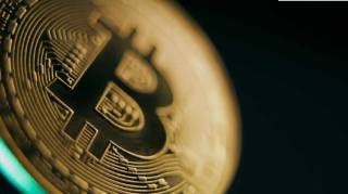 Древнее предложение биткойна превышает новое поступление: изменения на рынке и рост долгосрочных держателей