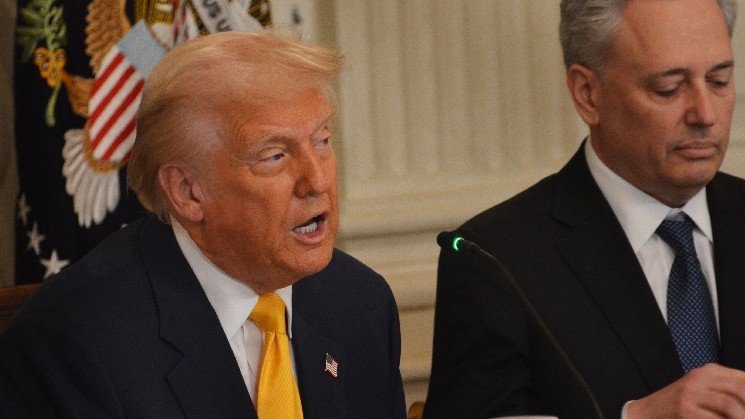 Trump Media запустит выкуп акций на 400 миллионов долларов, не влияя на стратегию управления биткойнами.