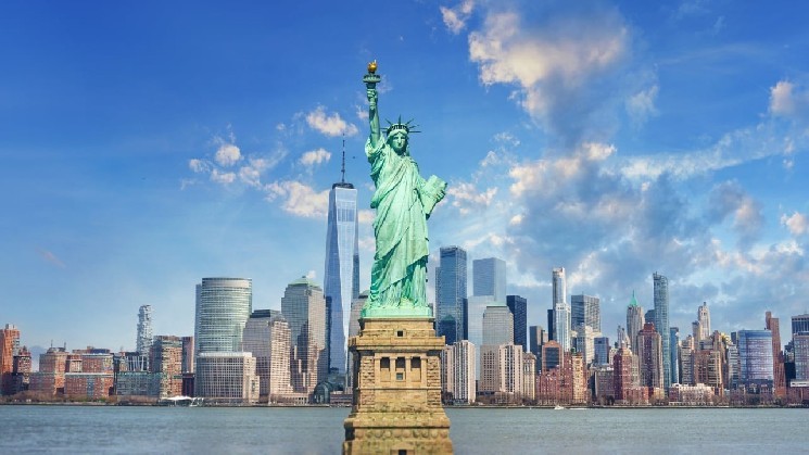 Мер Нью-Йорка підтримує криптовалюту та виступає за скасування Bitlicense для розвитку інновацій у місті.