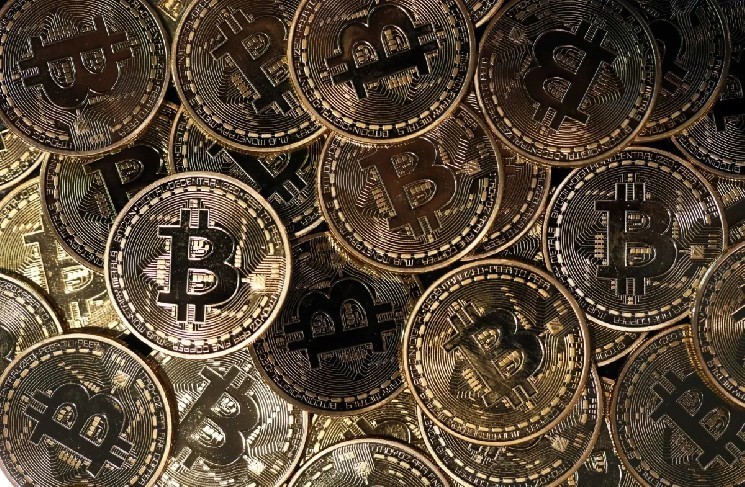 Bitcoin на межі нового злету: технічний аналіз і негативні ставки фінансування прогнозують 80% приросту.
