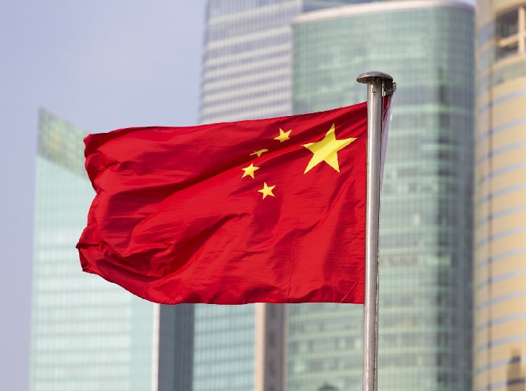 Китай випустив нове попередження про ризики шахрайства з криптовалютами та стейблкоїнами