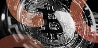 Зростання Bitcoin: повільно, але впевнено, зниження волатильності та нові інвестиційні можливості через ETF.