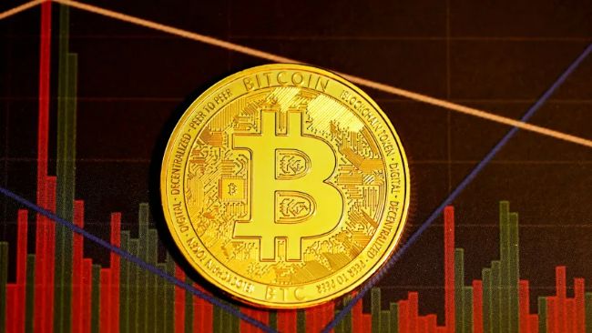 Потоки биткойнов на биржах растут после рекорда в $123,000: готовы ли инвесторы к коррекции?