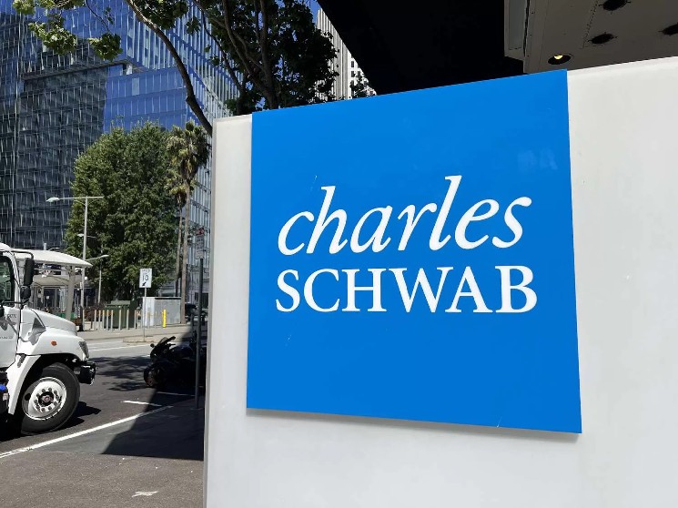 Charles Schwab отчитывается о росте доходов и расширении в сфере цифровых активов: спотовая торговля биткойном и эфиром в планах компании