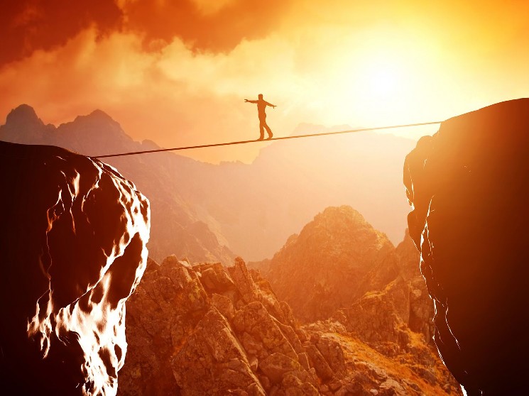 Алткойны и NFT: растущий интерес инвесторов к рискованным активам на крипторынке