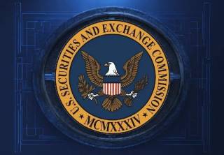 SEC отложила решения по спотовым ETF Bitcoin и Grayscale Solana, включая заявку Трампа на Truth Social