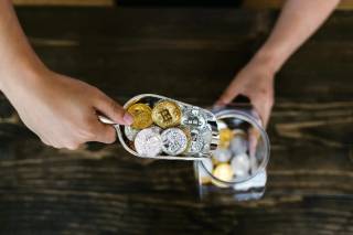 Сигнали корекції на ринку Bitcoin та Ethereum: аналіз від QCP Capital