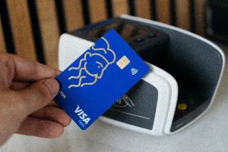 Visa розширює платформу для розрахунків зі стейблкоїнами, підтримуючи нові токени та блокчейни