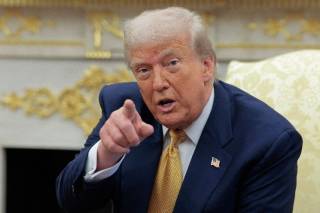Спад на крипторинку: Біткоїн знижує позиції на фоні нових мит Трампа та зростання долара США