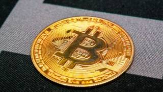 Bitcoin: Символ Фінансової Свободи в Епоху Джинсового Обурення