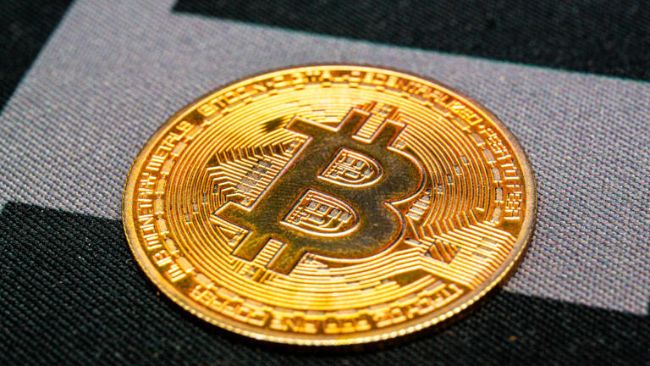 Биткойн как символ свободы в мире шопинга и инфляции