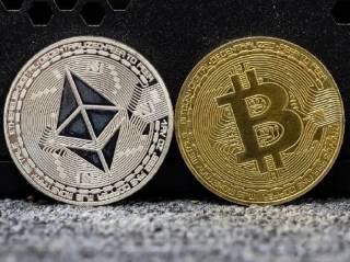 Сравнение настроений инвесторов: Биткойн против Эфириума