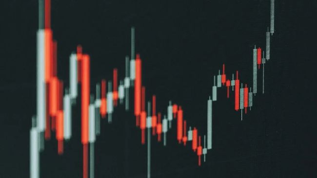 Биткойн на грани обвала: анализ циклов и прогнозы на сентябрь 2023 года