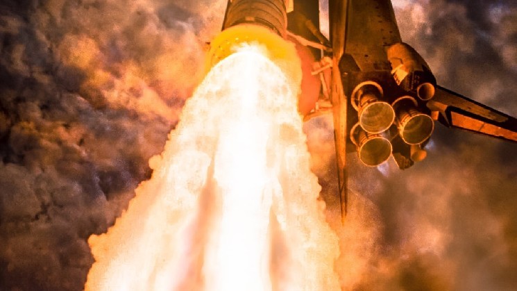 Альткоїни готуються до злету: Coinbase прогнозує активізацію ринку перед вересневою ротацією