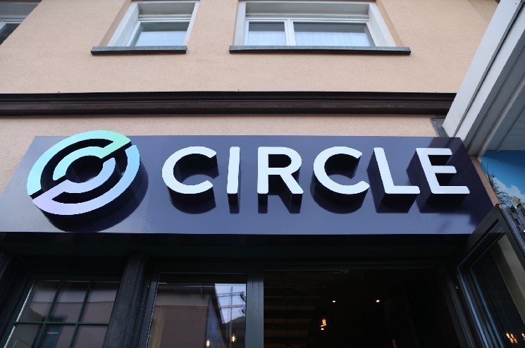 Circle приобрела Malachite для создания платежной блокчейн-системы Arc и развития стейблкоинов.