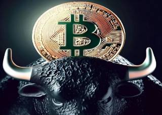 Bitcoin: обмежені відкату після рекордних максимумів та зростаючий інвестиційний інтерес