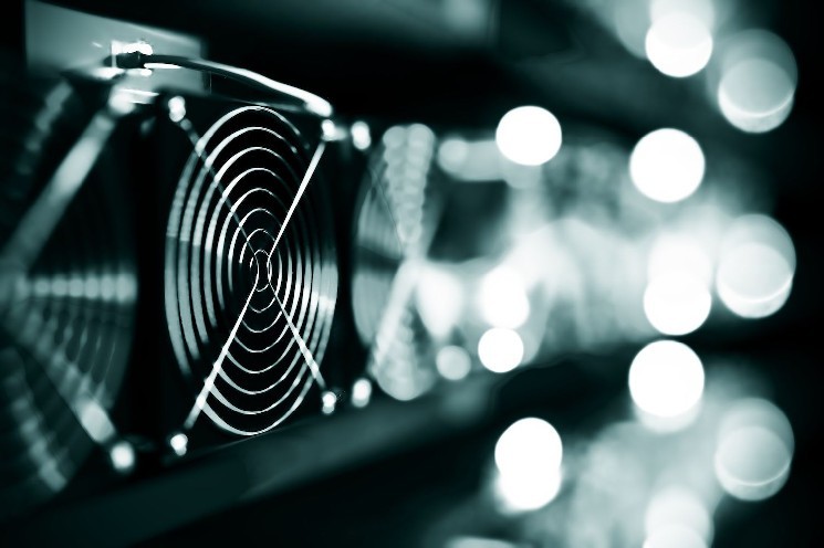 Біткоїн-майнінг під тиском: електрика стає новою валютою в умовах ринкових змін