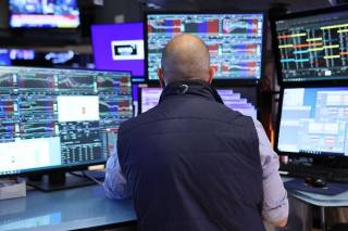 Всплеск крипто-ETF: как новые продукты могут изменить рынок и кто выживет среди множества альтернатив