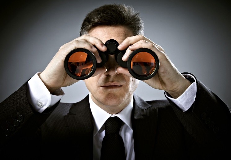 Біткойн і золото: чому коливання на крипторинку зберігають напругу перед звітами про безробіття