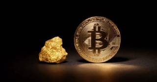 Золото та Bitcoin досягають рекордів на фоні очікувань зниження ставок ФРС