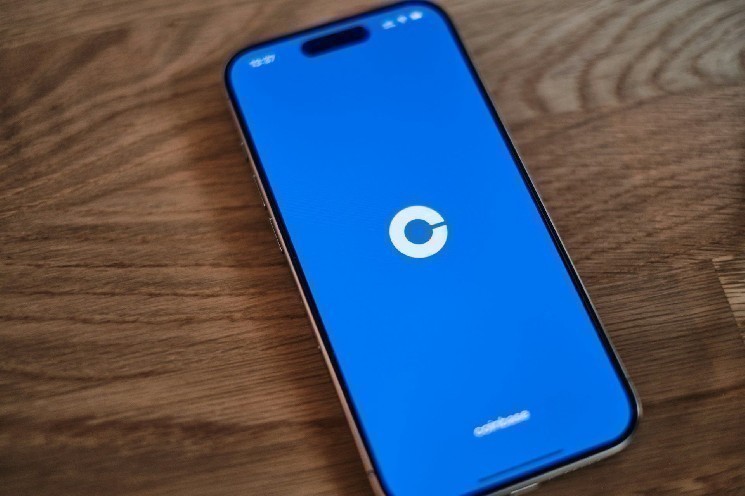 Coinbase запускає фючерси, що поєднують акції технологічних лідерів США та крипто ETF