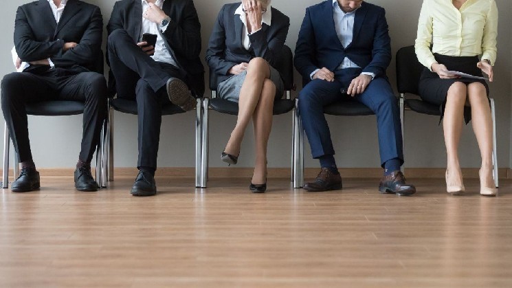 Біткоїн впав нижче 110 тисяч доларів через слабкі дані про зайнятість у США