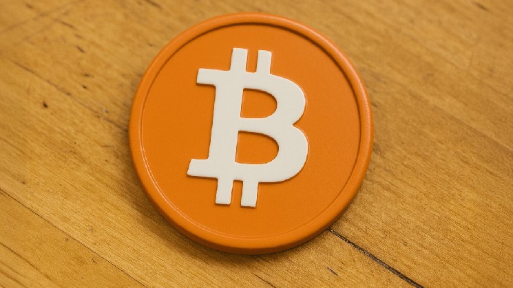 Біткоїн консолідується навколо $111,000: чи зможе він пробити опір і відновити бичачий тренд?