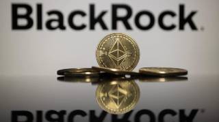 BlackRock теряет 300 миллионов долларов в Ethereum: что дальше для ETH?