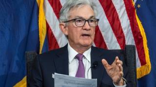 ФРС може знизити процентні ставки у вересні: новий прогноз Standard Chartered