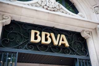 Ripple укрепляет связи с европейскими банками: BBVA интегрирует кастодиальные услуги для криптоактивов в Испании.