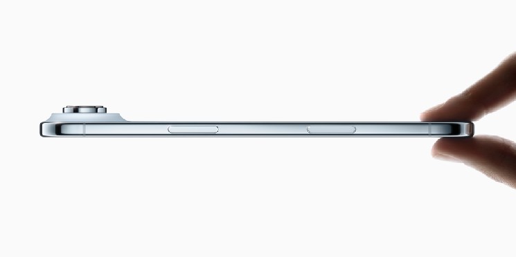 Apple представила iPhone Air и носимые устройства с новыми функциями, включая улучшенный перевод в реальном времени и интеграцию искусственного интеллекта