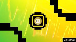 Биткойн растет до $114,000, Dogecoin лидирует с 5% приростом на фоне ожиданий улучшения макроэкономической ситуации