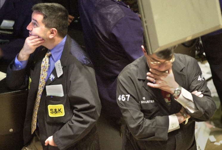 Рынок труда США: рост безработицы затмевает инфляцию и вызывает тревогу по поводу рецессии