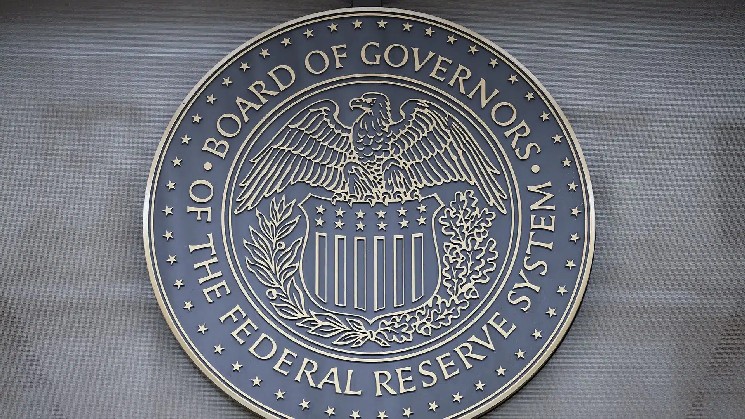 Прогноз JPMorgan: ФРС может снизить ставки на 25 базисных пунктов на следующей неделе