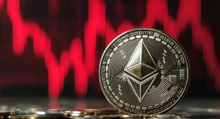 Корейский аналитик критикует прогнозы Тома Ли по Ethereum, считая что другие альткоины, такие как Solana и Arbitrum, имеют больше потенциала.