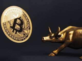 Биткойн достиг рекордной цены в $125,000: анализ причин и влияние институциональных инвесторов