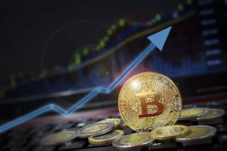 Биткойн может достичь $148,500 к концу 2025 года, предсказывает CF Benchmarks: как регуляторная ясность и снижение ставок влияют на рынок криптовалют