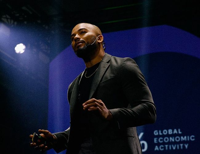 Защита инвестиционного портфеля от китов