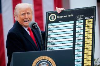 Тарифи Трампа: Шок на крипторинках та мільярдні втрати трейдерів