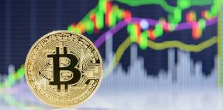 Ціна Bitcoin стрімко перевищила $71,000 перед Halving
