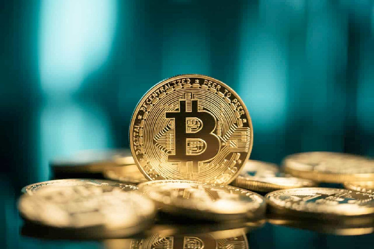 13 сигналів верхньої точки біткойна