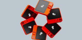 Pocket AI Gadget R1: Розчарування та амбіції