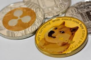 Прогноз ціни DOGE: Чи перевершить вона XRP?
