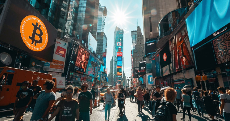 Опрос: рост интереса к биткоину и криптовалютам