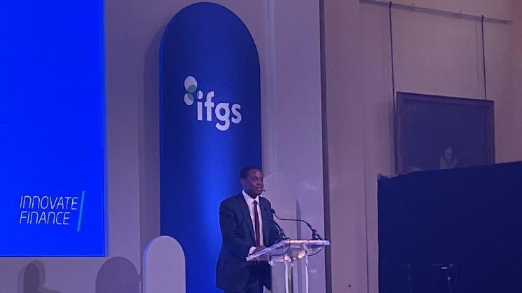 Стейблкоїни і криптовалюти: нове законодавство у Великій Британії