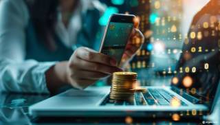 Triple-A интегрирует стейблкоин PayPal: платежи клиентов расширяются.