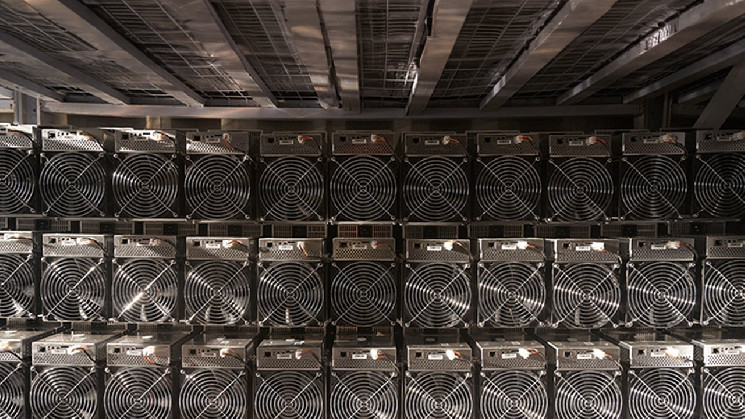 Крутые скидки на старые ASIC-риги для майнинга Bitcoin