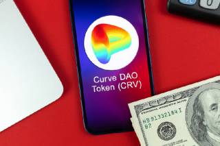 Curve Finance: Награждение исследователя, проблемы Curve DAO (CRV)