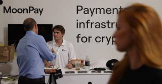MoonPay и PayPal: расширение принятия криптовалюты